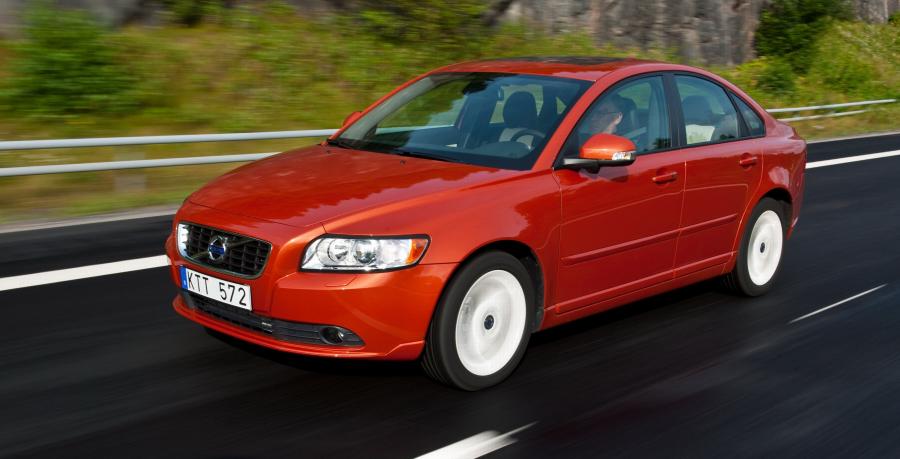  Volvo S40 2008 года  (фото 16 из 105)